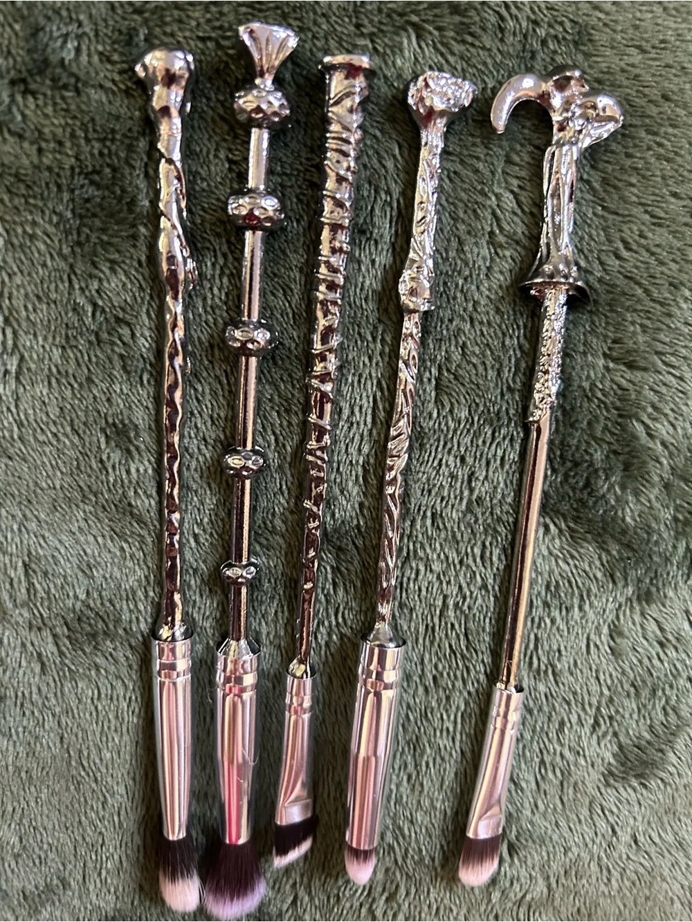 Set of 5 Decorative metal Harry Potter Storybook makeup brush